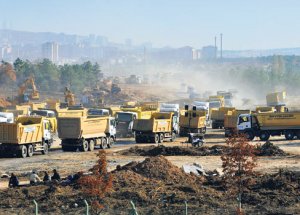 ODTÜ’de 30 İş Makinesi Ve 300 Kamyon