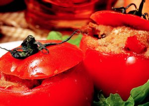 Etli Mantarlı Domates Dolması Nasıl Yapılır?