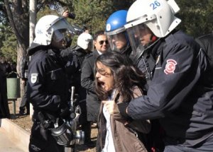Hüseyin Çelik Protestosuna Kelepçeli Müdahale