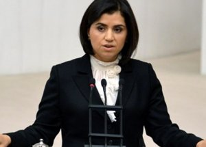 Meclis'e Başörtüsüyle Gelecek Mi?