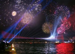 Boğazda Muhteşem Gösteri