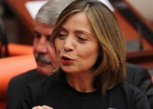 CHP'li Vekil Meclis'te Şov Yaptı!