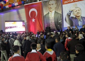 Tekkeköy Yaşar Doğu'yu Başbakan Açtı