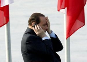 Berlusconi Gizlice Evlendi