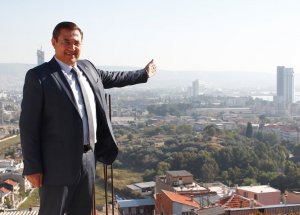 Ak Partili İsmail Sarı, Harıl Harıl Çalışıyor