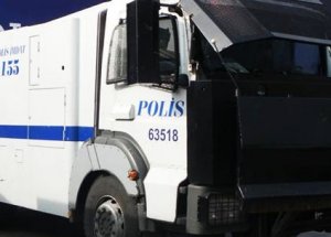 Oto Yıkama Dükkanı Yangınına 'Toma'lı Müdahale