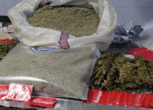 Islak Mendil Görünümlü Uyuşturucu Paketleri