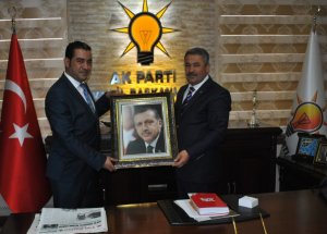 Aday Adayı'ndan Başbakan Portreli Başvuru