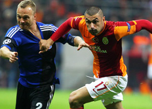 Aslan Avantaj Peşinde!