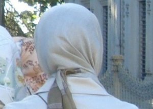 Başörtülü Öğretmene Hakarete Para Cezası