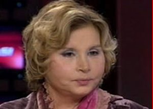 Nazlı Ilıcak Bundan İse Utanmıyor!