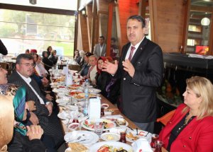 Çerçi Ak Partili Kadınlarla Buluştu