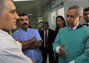Arınç'ı Hastanede Şaşırtan Olay