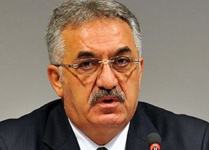 Bakan Yazıcı'dan Kart Aidatı Açıklaması