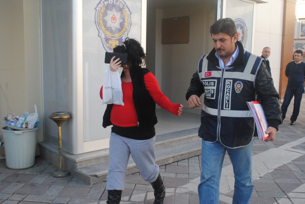 İl İl Gezen Dolandırıcılar Polise Yakalandı