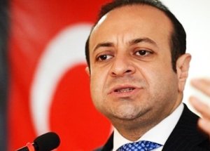 Yunanistan'a Ateş Püskürdü