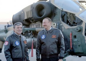 Gül ve Aliyev Hürkuş Kokpitinde