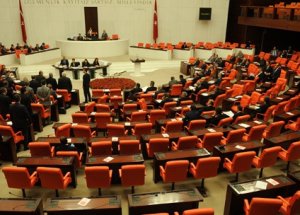 Meclis'te 'andımız' Kavgası