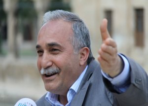 Fakıbaba, Şivan Perver’i Şanlıurfa’ya Davet Edecek