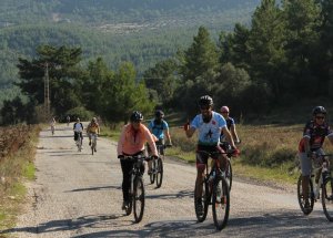 Saklı Cennete Pedal Çevirdiler