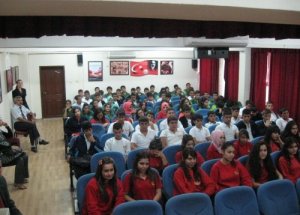 Öğrenciler Deprem Konusunda Bilgilendirildi