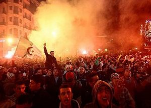 Cezayir'de Katliam Gibi Kutlama!