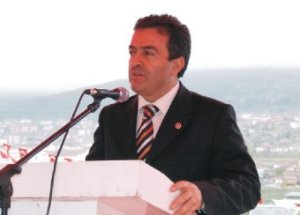 Eski Ak Partili Vekil’den Dershane Çıkışı!
