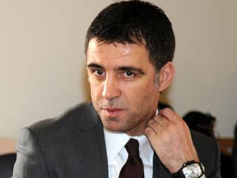 AK Parti'den Hakan Şükür'e Uyarı