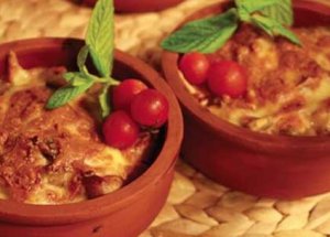 Güveçte Mantarlı Kaşarlı Tavuk Nasıl Yapılır?