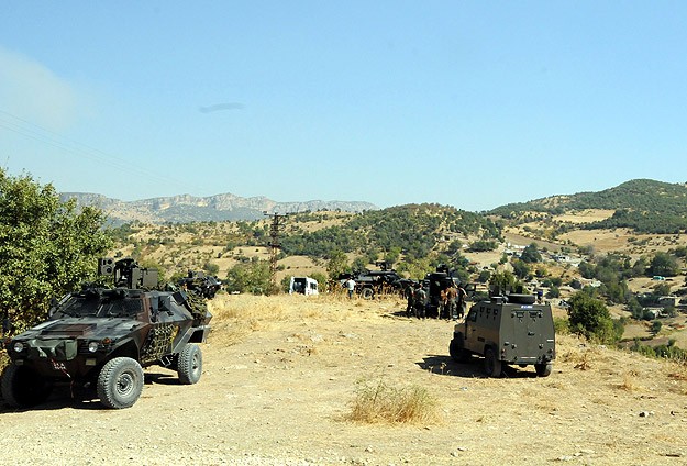 Lice'de 12,5 ton esrar ele geçirildi