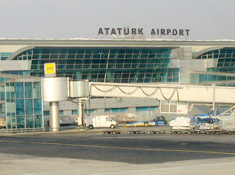 Atatürk Havalimanı’nda Şüpheli Paket Alarmı