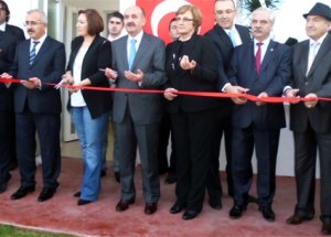 Müezzinoğlu'ndan Yunan Doktor Açıklaması