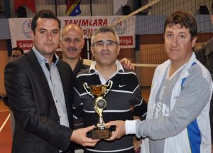 Öğretmenler, Voleybol Turnuvasında Ter Döktü