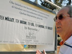 Kürtçe Afiş Astıran Başkan'a MHP'den İhraç