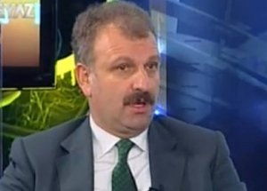 Saral'dan Genç'e: Hayvan, şerefsiz, alçak...
