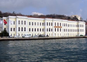 Galatasaray Üniversitesi'nde Şoke Eden Protesto!
