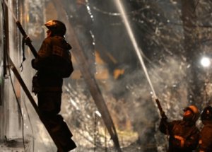 İtalya'da Fabrika Yangını