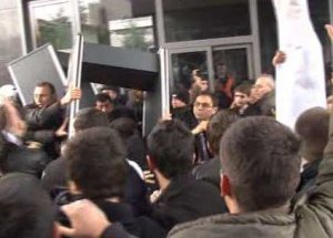 Üniversitede Arbede Çıktı!