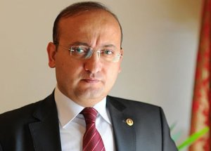 Akdoğan: Gayretullah'a Dokunur