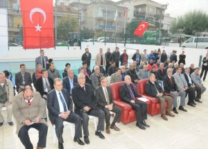Manisa Belediyesi’nden Amatörlere Malzeme Yağdı