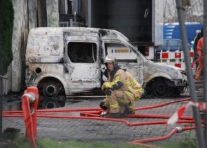Türk tamirhaneleri, yangında kül oldu