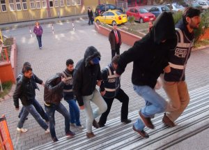 İranlı Uyuşturucu Kuryesi Hakkari’de Yakalandı