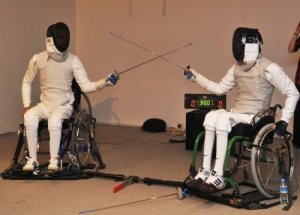 Engelli sporcular, eskrimi tanıttı