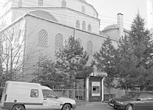 Faiz Lobisi Camiye Dadandı