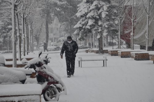 Bolu beyaza büründü
