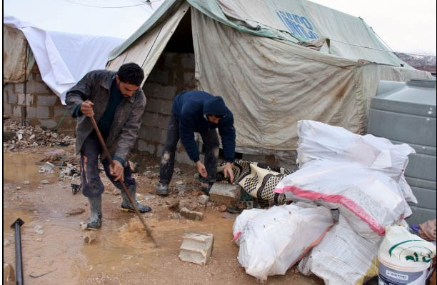 Mülteciler hayatta kalma mücadelesi veriyor!