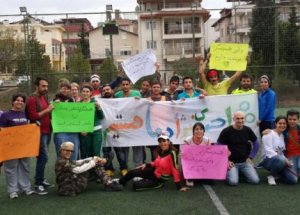 Eşcinsellerden “Top”lu Pr
