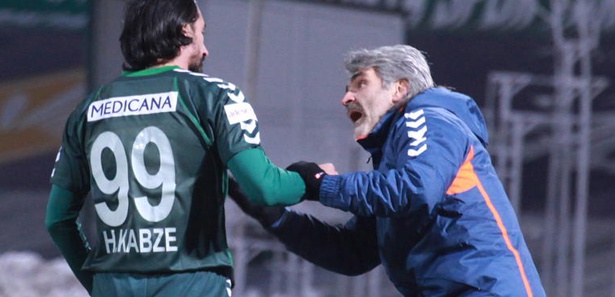 Konyaspor'da istifa depremi!