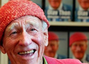 3 Milyar Euroluk Servetini Bağışladı