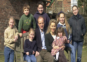 7 çocuk annesi savunma bakanı